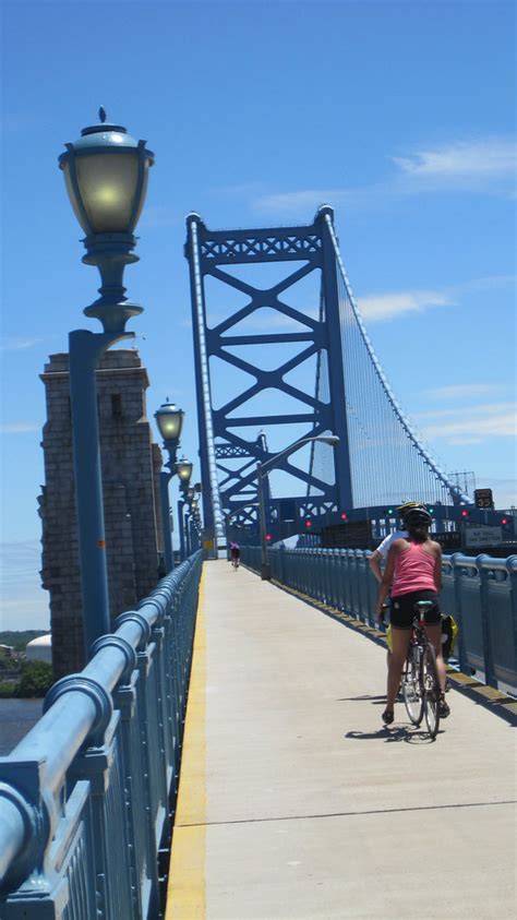 Ben Franklin Bridge Pedestrian Walkway | Tania Gail | Flickr