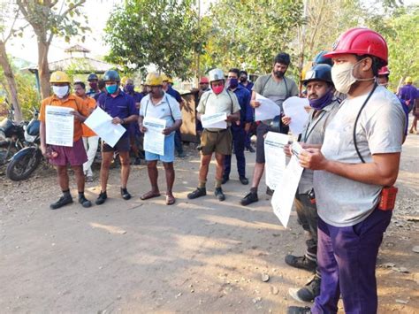 Singareni Coal Workers Start Indefinite Dharna Against Commercial Mining | NewsClick