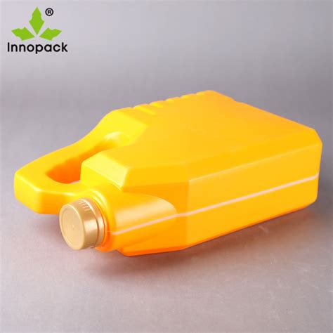 China 4 Liter 5 Liter Plastic Oil Containers HDPE Jerry Can for Oil - China Jerry Can, HDPE ...