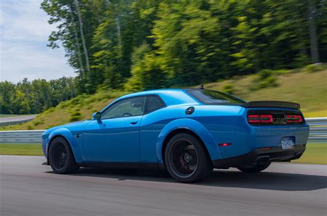 Dodge Challenger SRT Hellcat Redeye Widebody 2018 review | Autocar