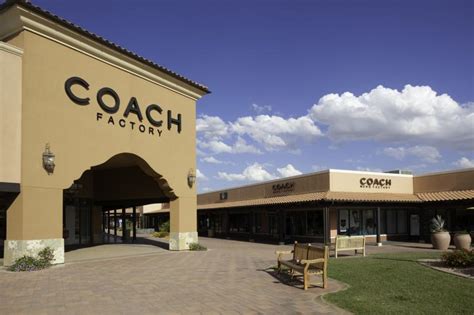 Shopping at Coach Outlets | LoveToKnow