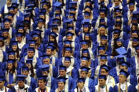 Friendswood High grad ceremonies reset for June 5 at local stadium