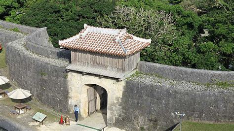 Shuri Castle | Japan Experience