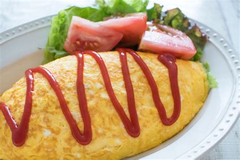 Omurice : la recette de l'omelette au riz frit japonaise