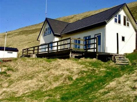 Truth behind 'world's loneliest house' on deserted island empty for almost 100 years - Daily Star