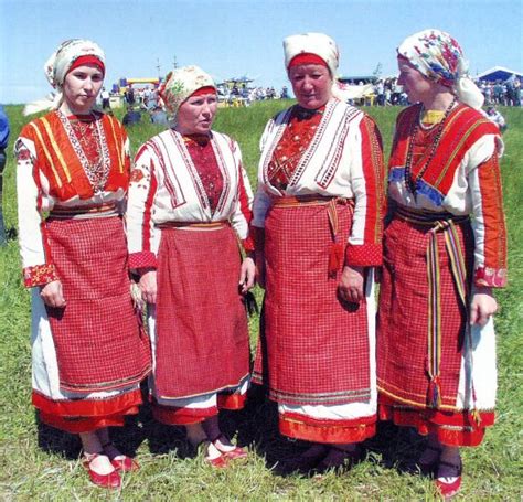 FolkCostume&Embroidery: North Udmurt Costume