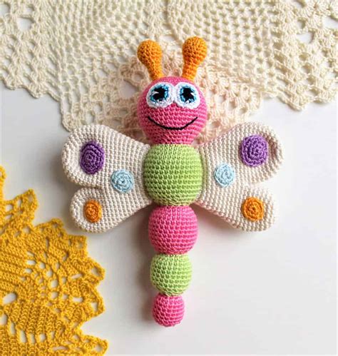 Butterfly baby rattle crochet pattern - Amigurumi Today