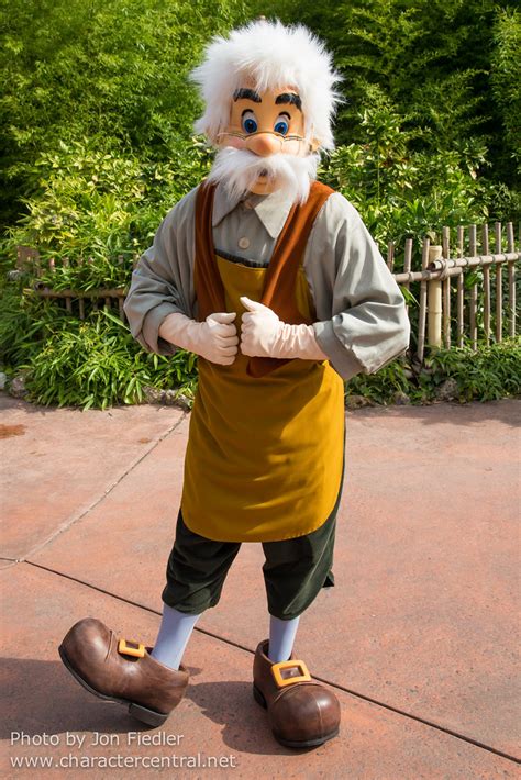 Geppetto at Disney Character Central