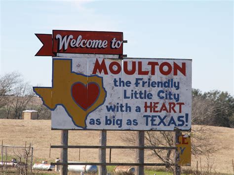 Moulton Texas Old small town Welcome sign 2010 Buildings R… | Flickr