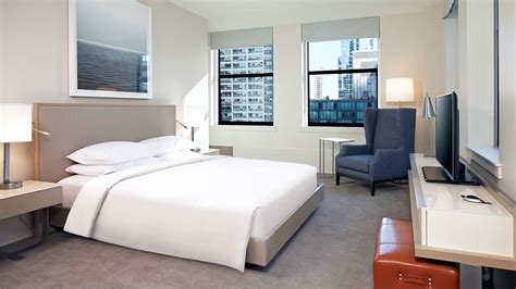 Central Loop Hotel Chicago | Hyatt Centric The Loop Chicago