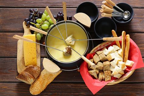 2024 - What goes well with cheese fondue? | BRIGITTE.de