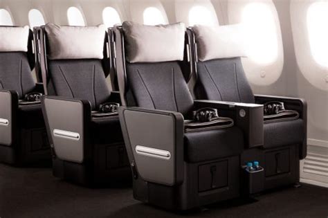 Qantas A380 Premium Economy Seat Review | Elcho Table