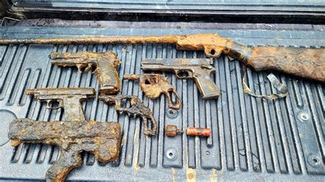 Dozens of guns found in North Oconee River while magnet fishing | 11alive.com