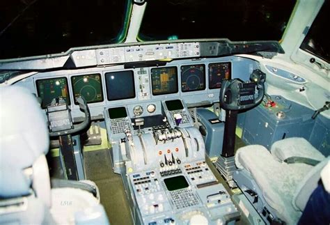 McDonnell Douglas MD-11 Cockpit