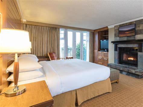 Hilton Whistler Resort & Spa in Whistler (BC) - Room Deals, Photos ...