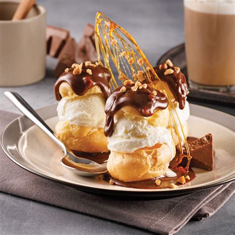 Profiteroles, sauce au Toblerone et dentelle de caramel - Les recettes ...