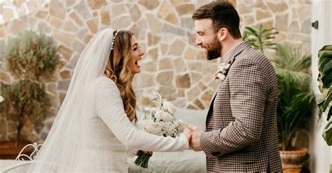 Dave Chappelle photobombs couple's 'first look' wedding pictures