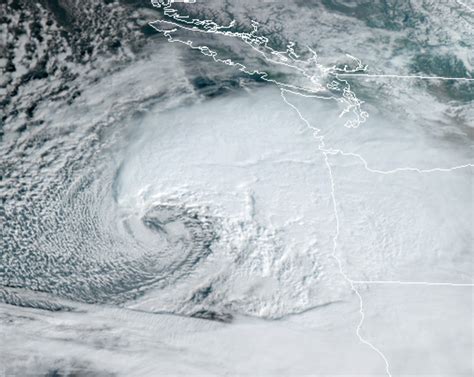 Cliff Mass Weather Blog: The Oregon Storm is Exploding