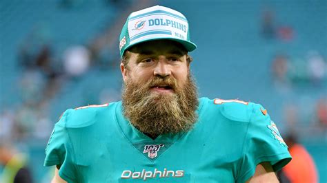 Miami Dolphins quarterback Ryan Fitzpatrick refuses retirement to play ...