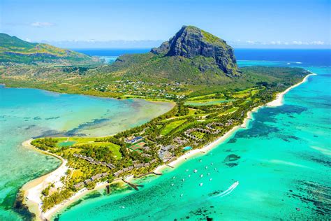 5 Remarkable Beaches You Should Never Miss In Mauritius – Salty Sardonic