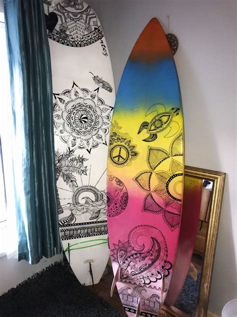 Custom surfboard art spray painting free hand drawing | 서핑