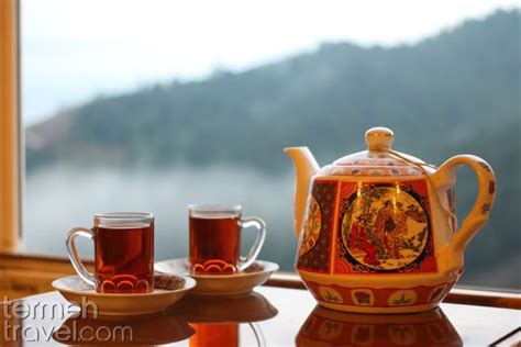 What Is Persian Tea? Learn How to Make the Best Chai Nabat - Termeh ...