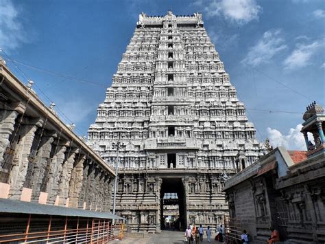 Top 10 Most Famous Temples of Tamil Nadu - Tusk Travel