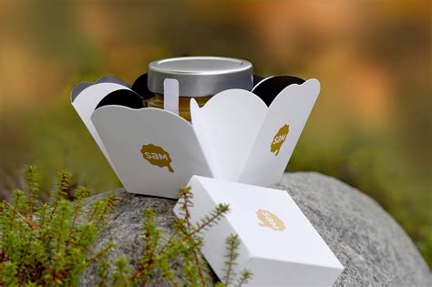 46 Bee'utiful Honey Packaging Designs | Design & Paper