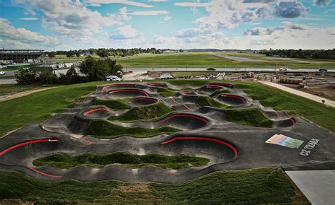 Velosolutions Asphalt | Pumptracks | American Ramp Company