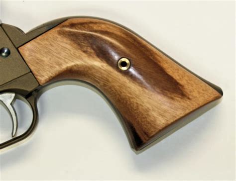 Ruger Wrangler .22 Revolver Goncalo Alves Wood Grips, Smooth