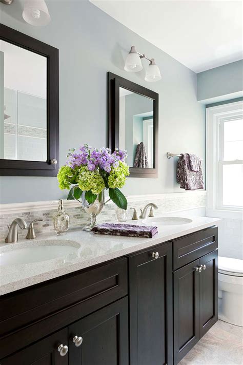 12 Popular Bathroom Paint Colors Our Editors Swear By