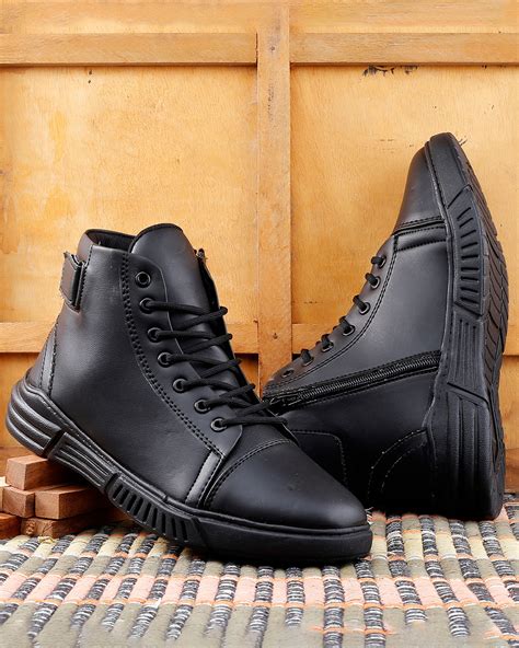 Buy Men's Black Sneakers Online in India at Bewakoof