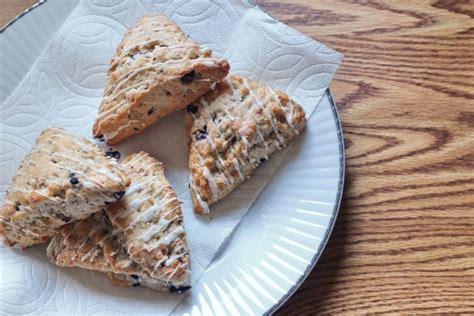 Can You Eat Scones for Breakfast? (Or Are They a Dessert?) - Baking ...