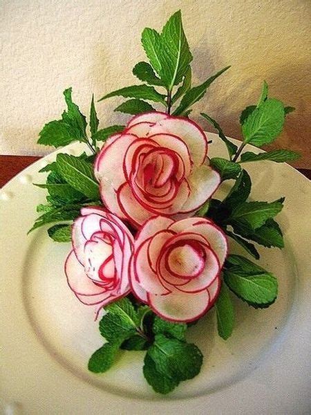 radish roses | Food art, Creative food art, Fruit carving