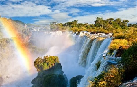 Iguazú Falls - The World’s Largest Waterfalls | Argentina Tour