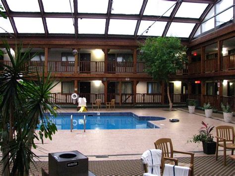 Quality Inn Pool: Pictures & Reviews - Tripadvisor