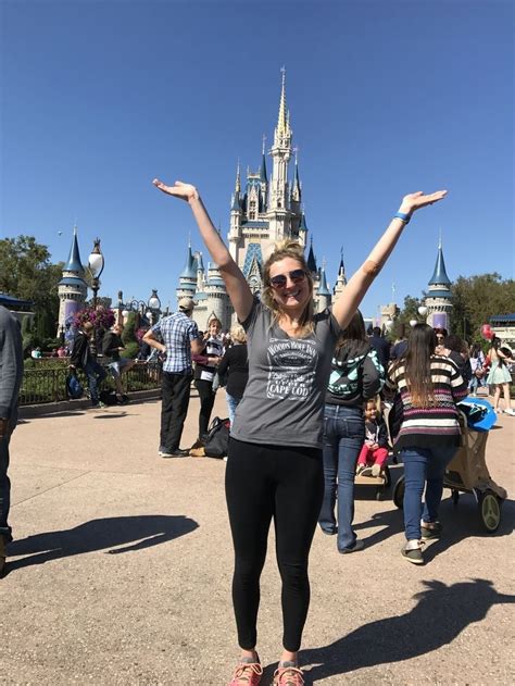 Jessica at Disney's Magic Kingdom in Orlando, Florida. | Disney magic kingdom, Photo contest ...