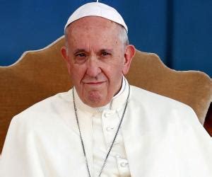 Pope Francis Biography - Facts, Childhood, Family Life & Achievements