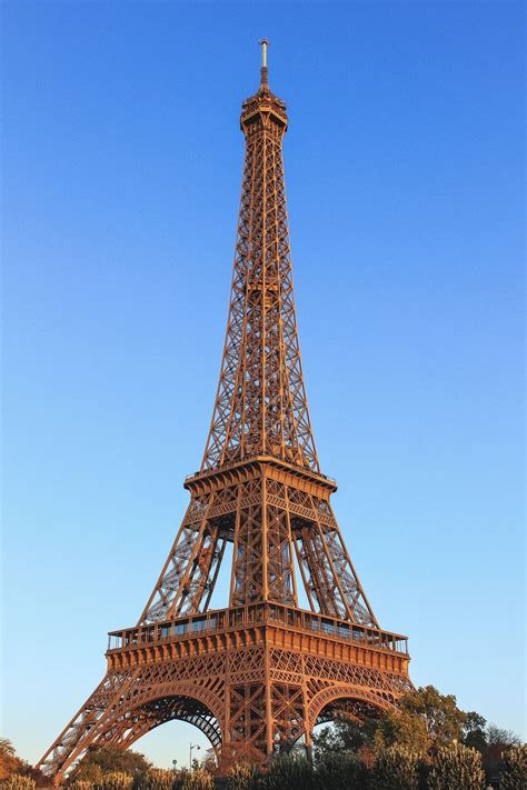 Top 10 Attractions in the World | Widest | Eiffeltoren, Torens, Parijs ...