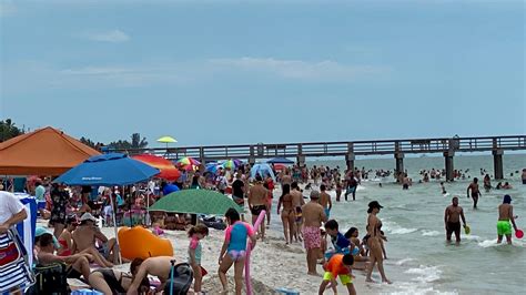 Coronavirus: Naples beach closures discussed on Facebook