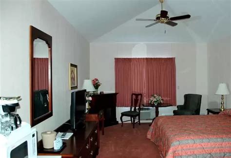 Hotel Gallery | Affordable Motel Rooms in Lockport, Amherst, Niagara Falls, & Buffalo, NY ...