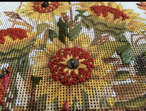 Pin by Heather Henslee on Needlepoint Flowers | Pandan, Flowers, Needlepoint