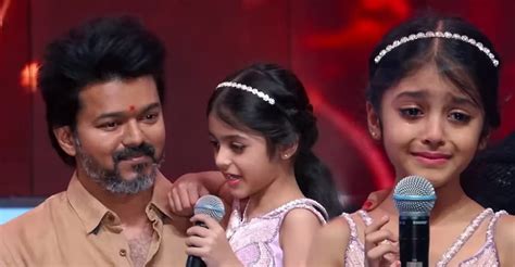 Vijay-Baby Iyal's special moment during Leo's success celebration leaves everyone teary-eyed ...