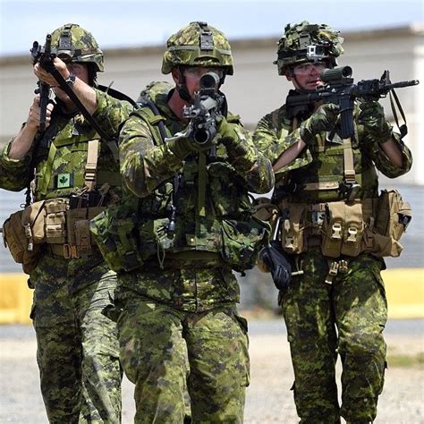 Photo taken by Canadian Forces - INK361 | Canadian soldiers, Military ...