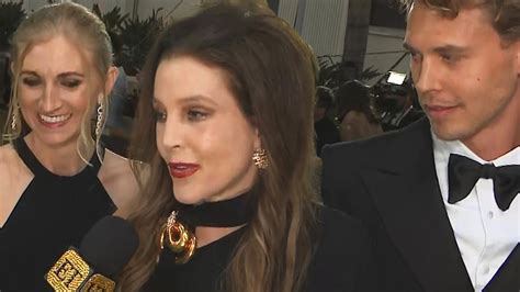 Watch Lisa Marie Presley Crash Austin Butler's Golden Globes 2023 Red ...