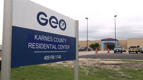 Karnes County detention center gets temporary child-care license