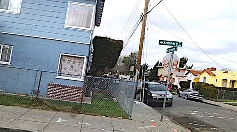 Oakland Hoods: Full Tour of the Streets of the Oakland Ghetto