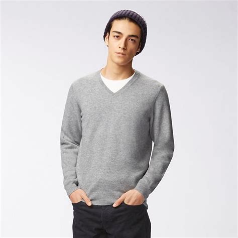 men's cashmere v neck sweater usa - Hui Aldrich