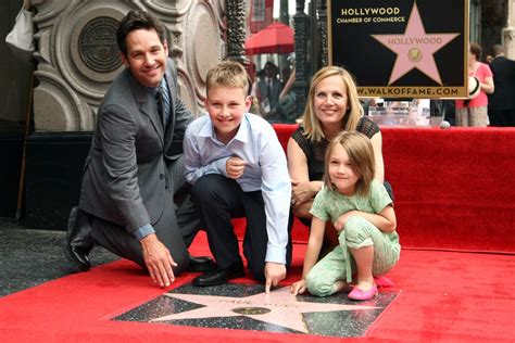 Paul Rudd With His Family on the Hollywood Walk of Fame | POPSUGAR ...