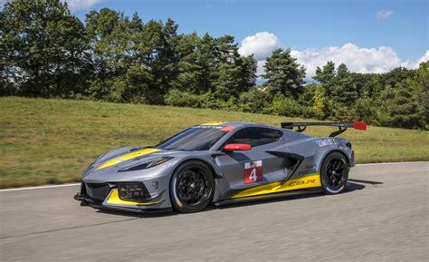 Corvette C8.R Revealed During 2020 Corvette Convertible Debut | GM Authority